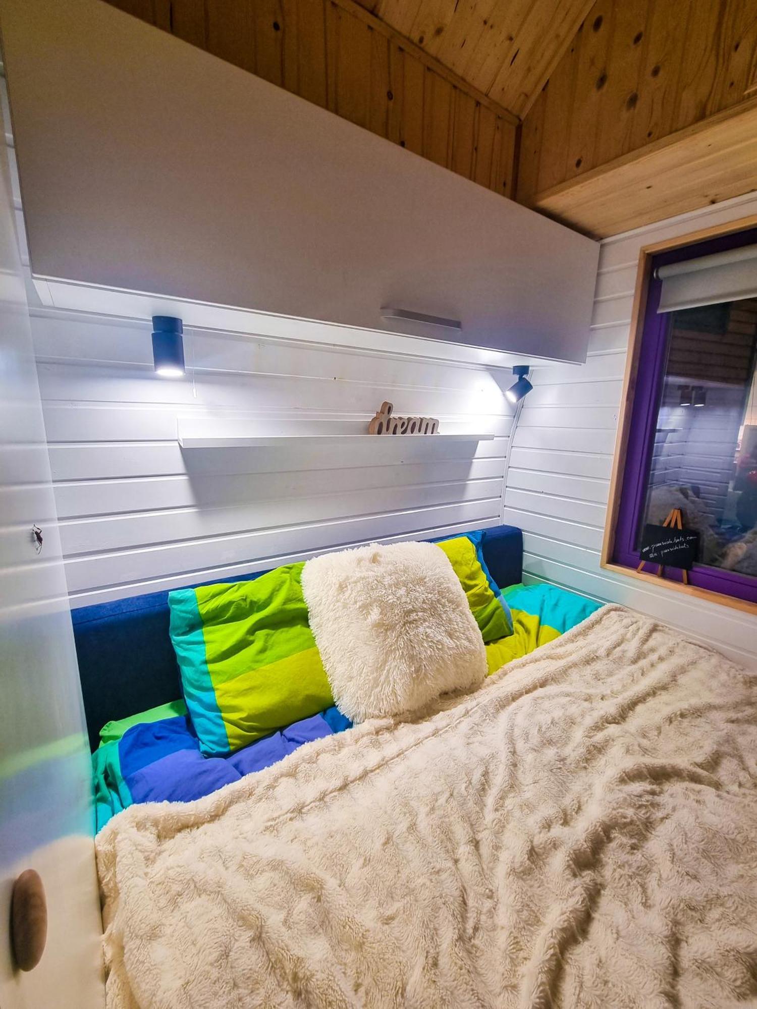 Central Tiny Houses Bukarest Exteriör bild